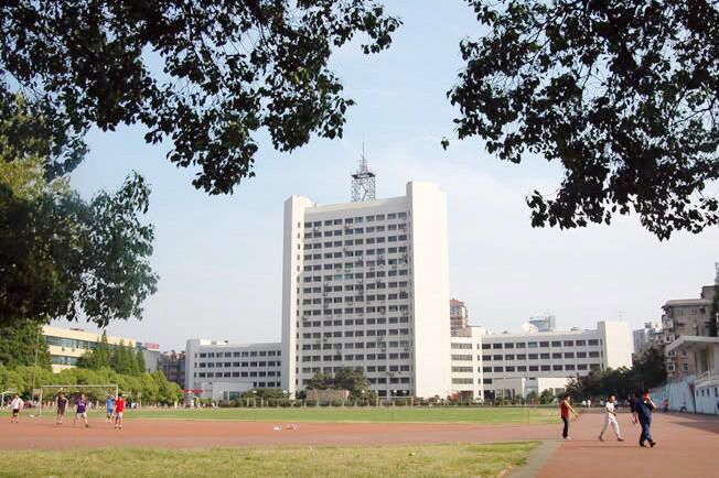 南京邮电大学双一流最新动态，自然美景的探索之旅