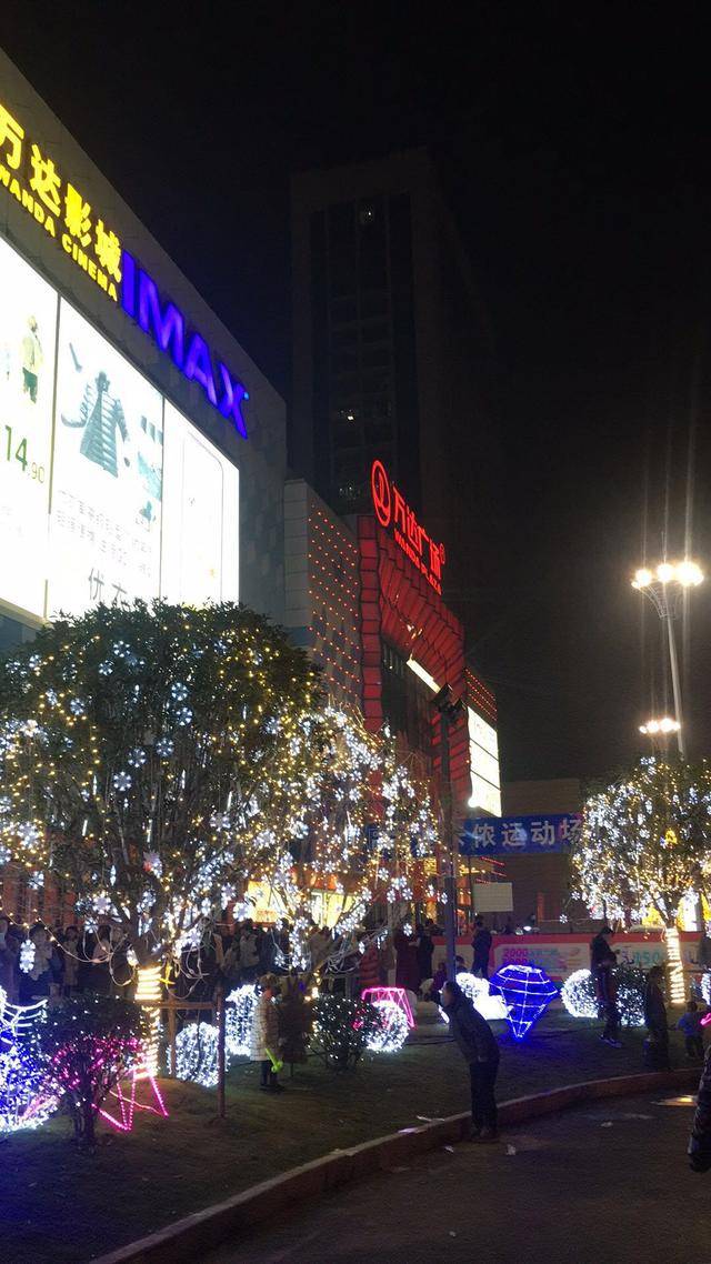平顶山万达最新进展及巷弄特色小店探秘揭秘